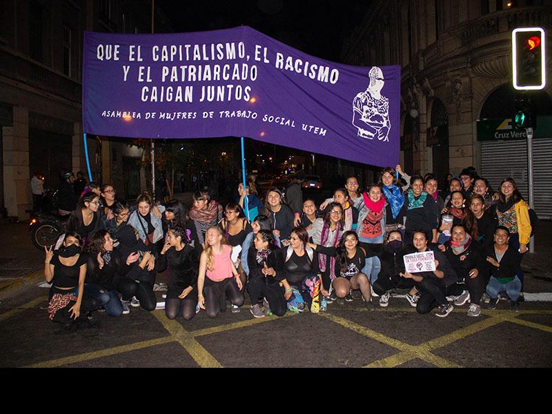 Cartel de Asamblea de Mujeres de Trabajo Social UTEM, Santiago, 2018. Donación Nicolás Seguel.